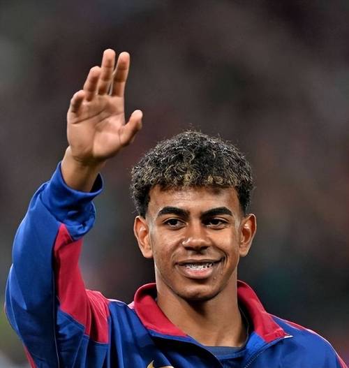 篮球NBA全明星投票开启，球迷呼声高涨