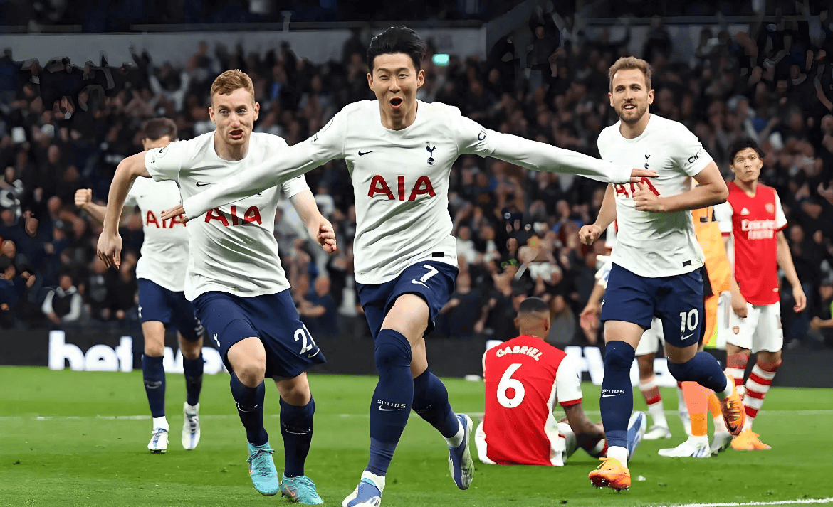 美职联半场：萨比、拉沃尔达破门，温哥华白浪2-0洛杉矶FC