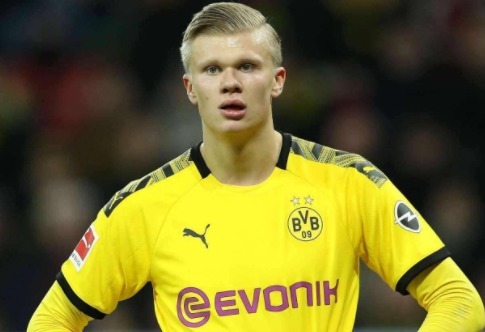 英超曼城与切尔西积分榜竞争激烈（英超积分榜曼城与切尔西争夺白热化）